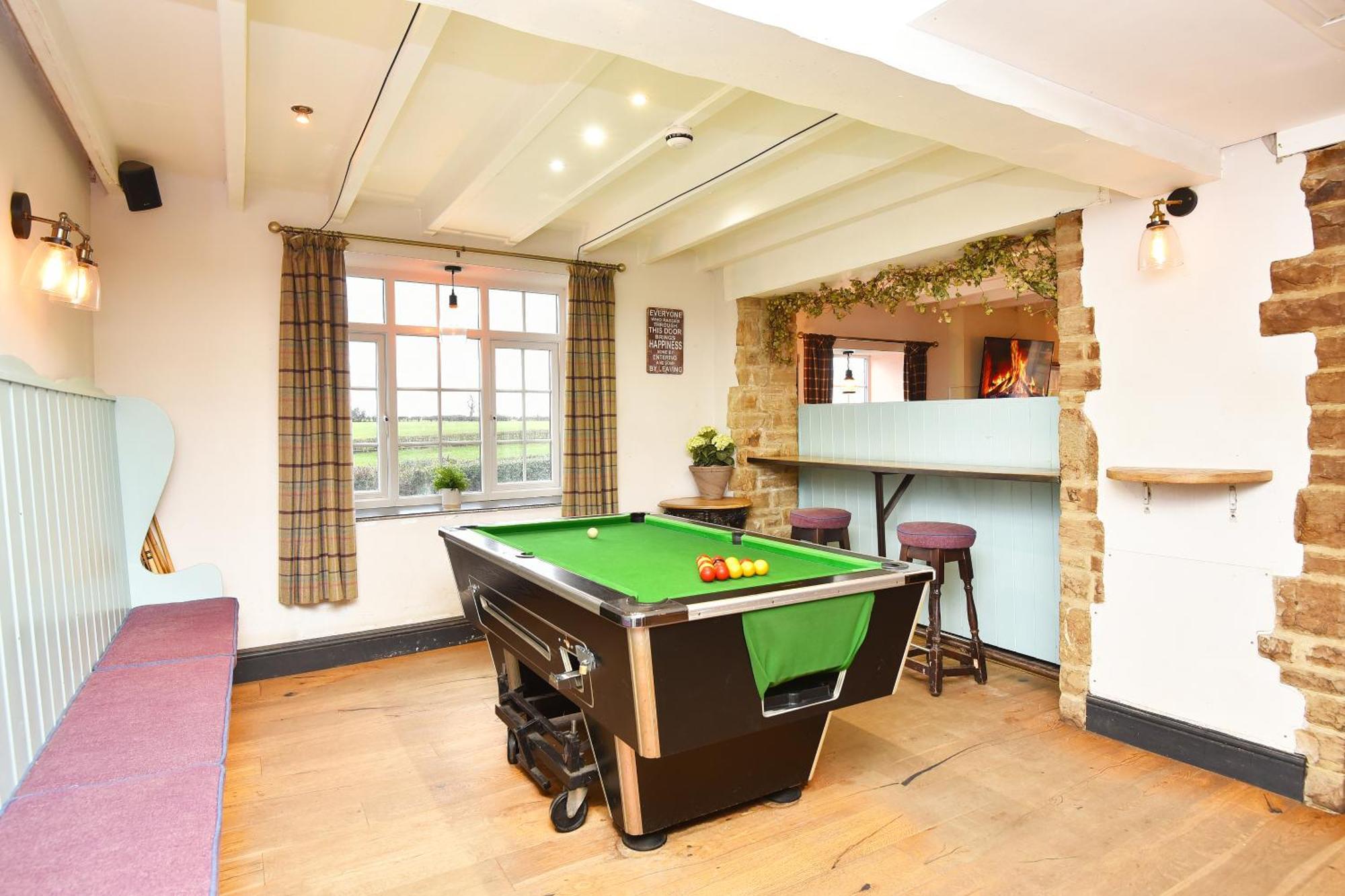 Chequers Inn Harrogate Bagian luar foto